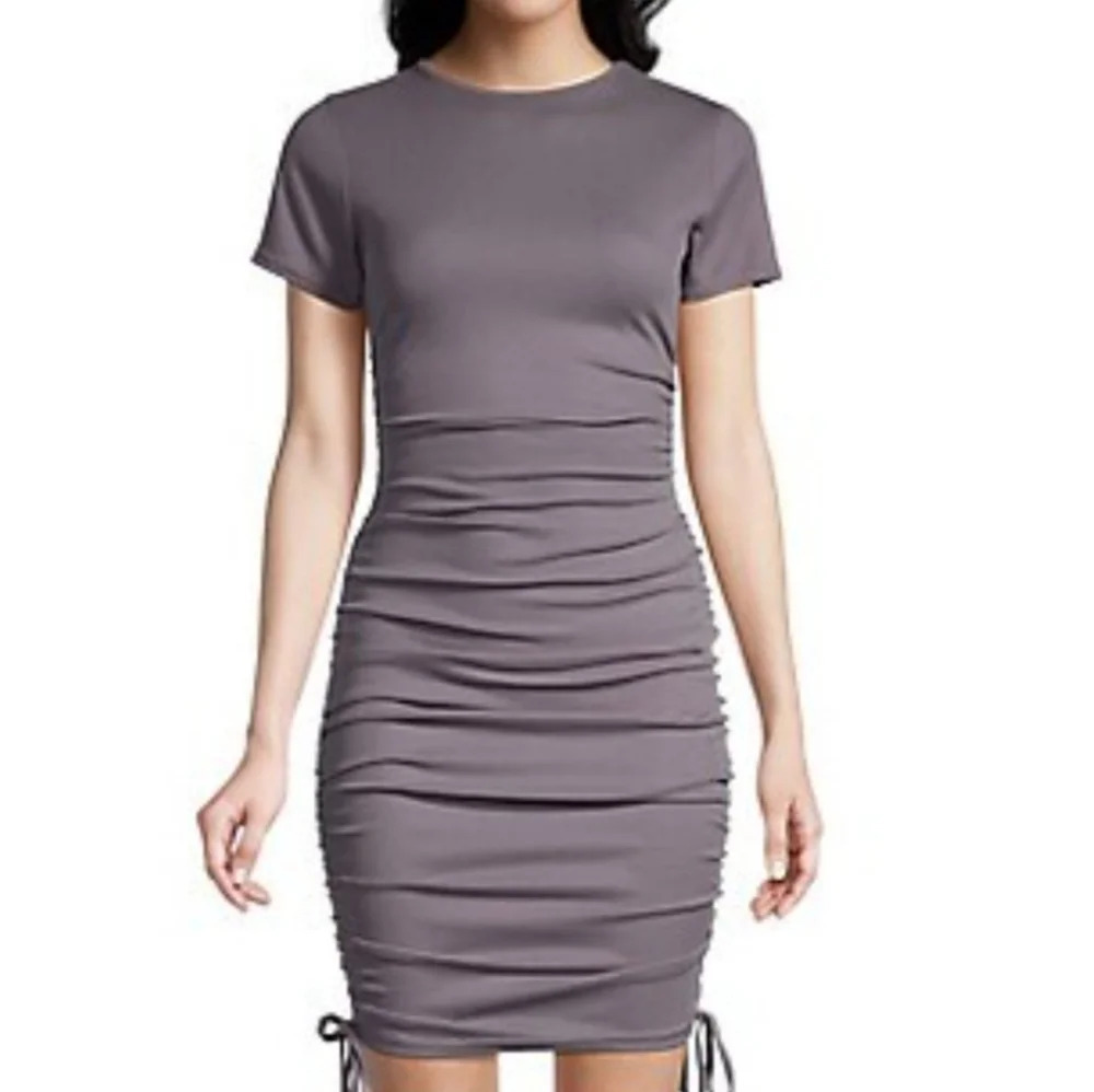 Missguided ruched short-sleeve bodycon dress